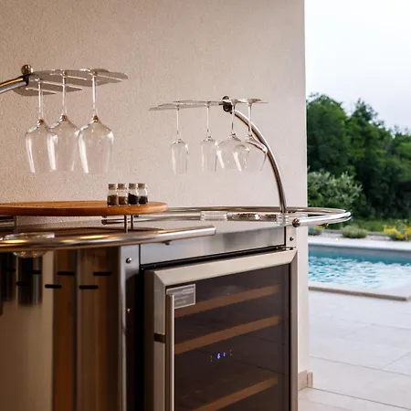 Sonia Near Labin - Rabac For 8 Persons With 40 M2 Heated Pool, Wellness & Kids Playground Vrvari