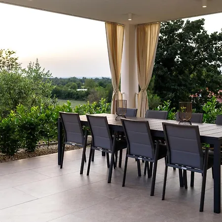 Sonia Near Labin - Rabac For 8 Persons With 40 M2 Heated Pool, Wellness & Kids Playground Vila Vrvari